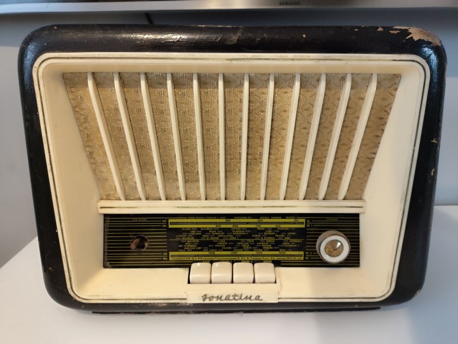 Radio lampowe Diora Sonatina 6172 – vintage, niekompletne, renowacja