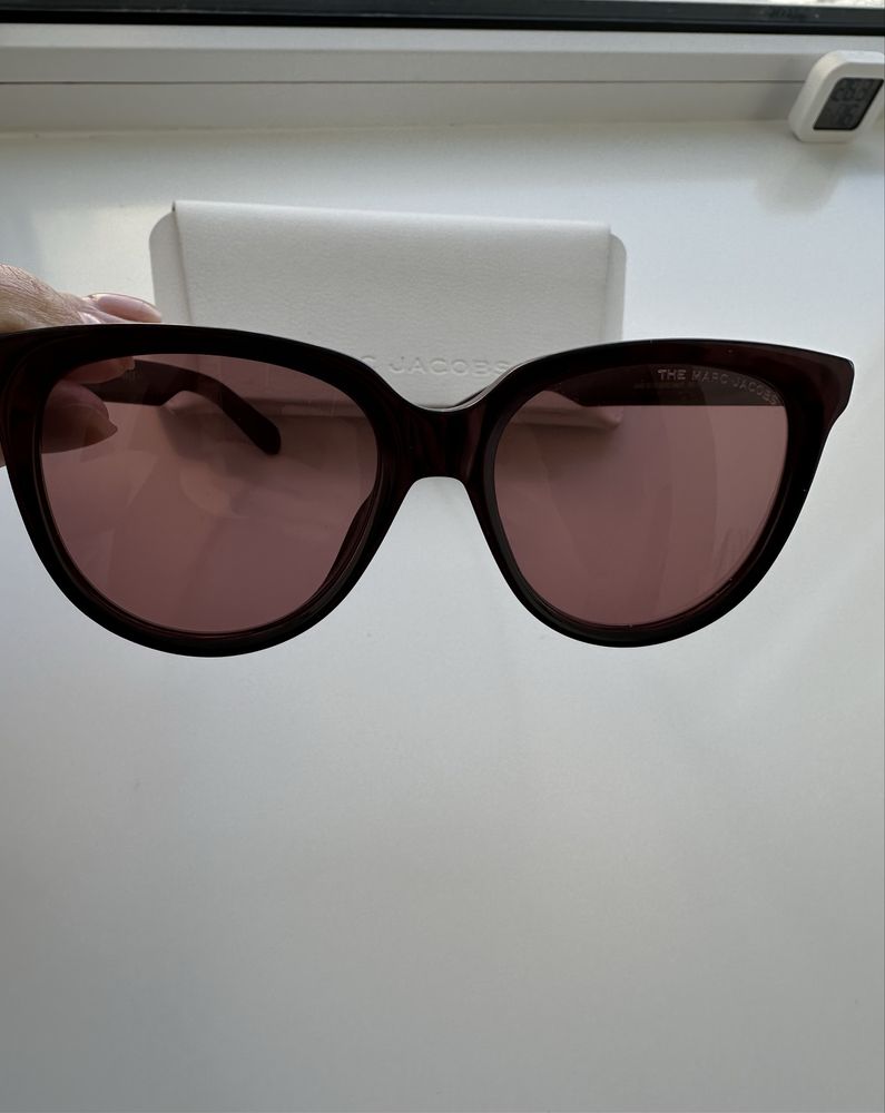 Продам сонцезахисні окуляри MARC JACOBS