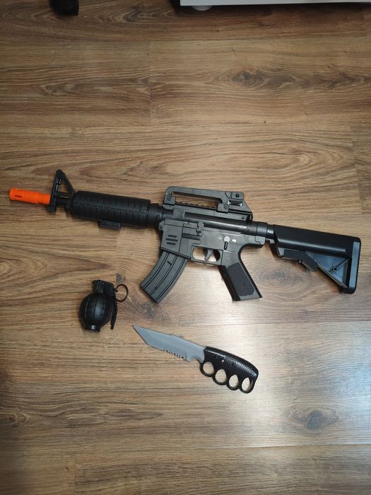 Игрушечный автомат