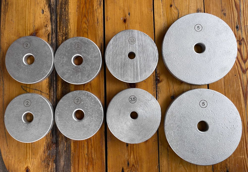 Блины, гантели. СССР