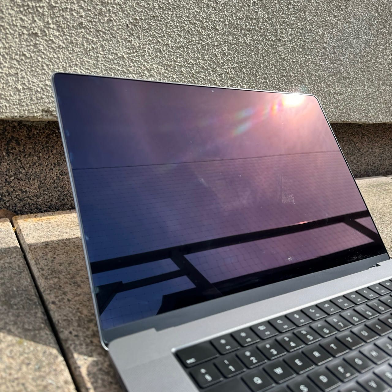 Używany MacBook Pro 16" 2021, M1 Pro