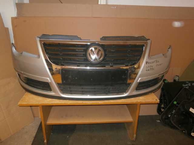 vw passat B6 zderzak przedni srebrny LA7W 4x PDC ładny