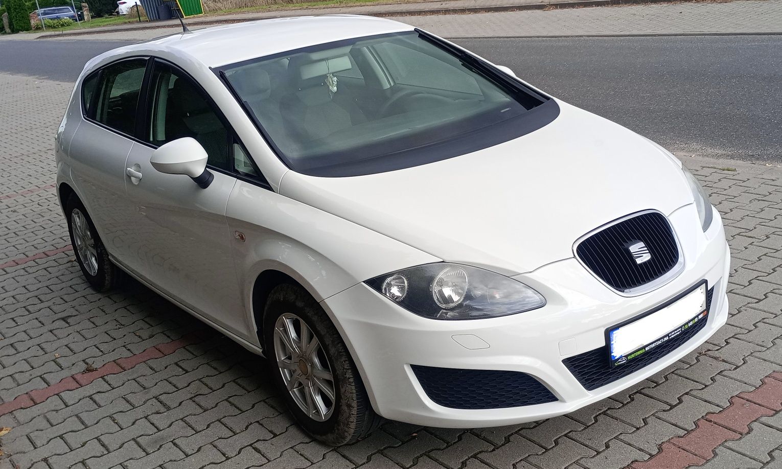 Seat Leon 2 II 1,6 MPI klima alu grzane fotele super stan
