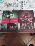 Vendo dois livros
