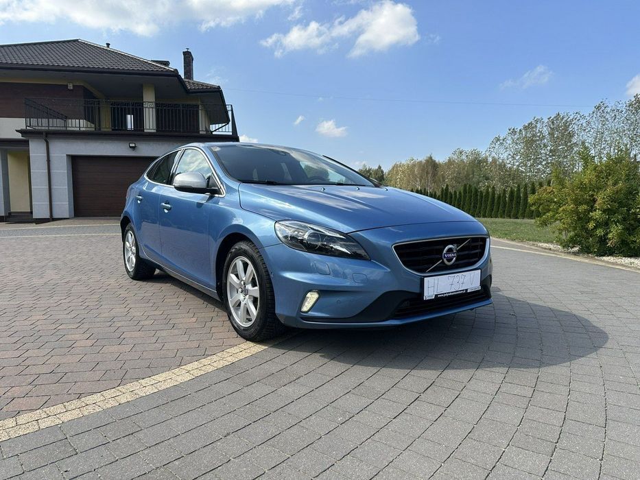 Volvo V40 Bogate wyposażenie asystent parkowania