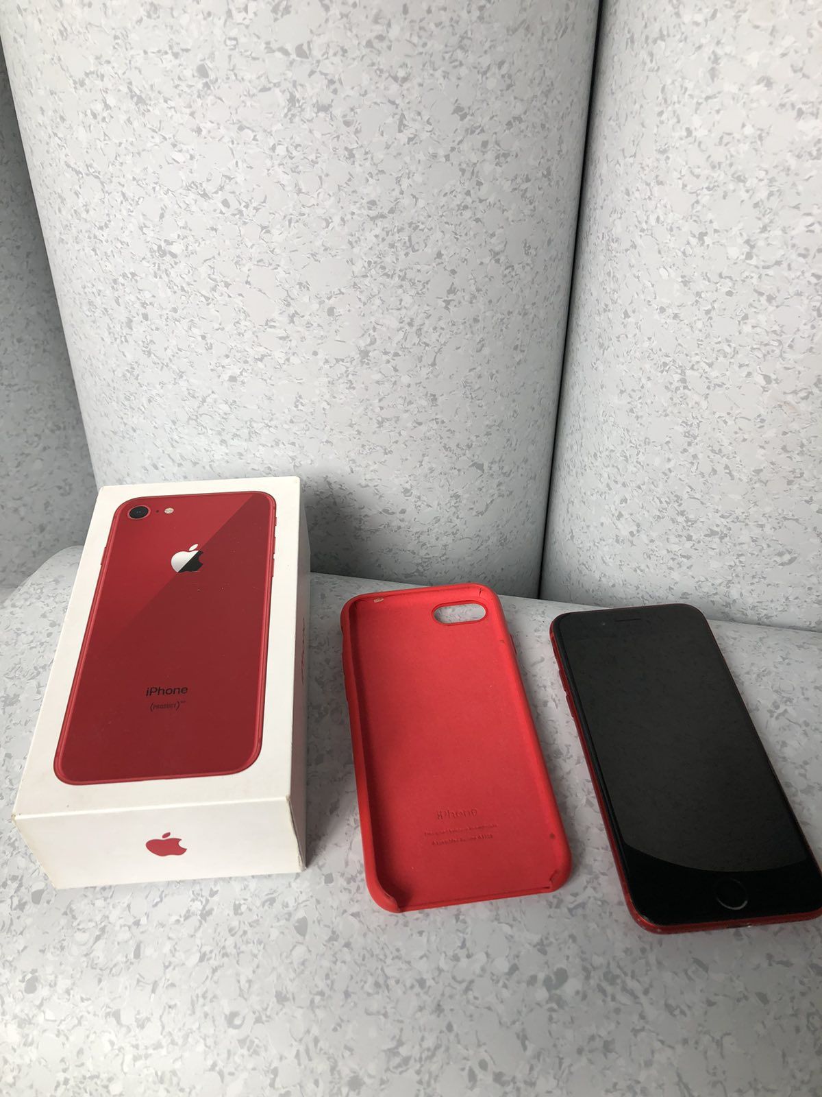 iPhone 8 256gb red