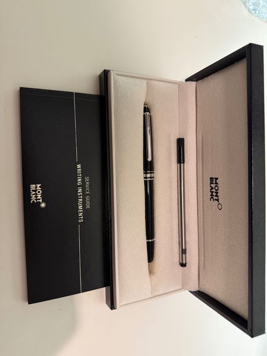 Caneta monblanc em estado novo com caixa