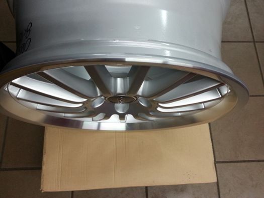 Felgi aluminiowe Audi A3,A4,A5,A6,A7,A8,Q3,Q5 5x112 8x18 66,6 Et-47