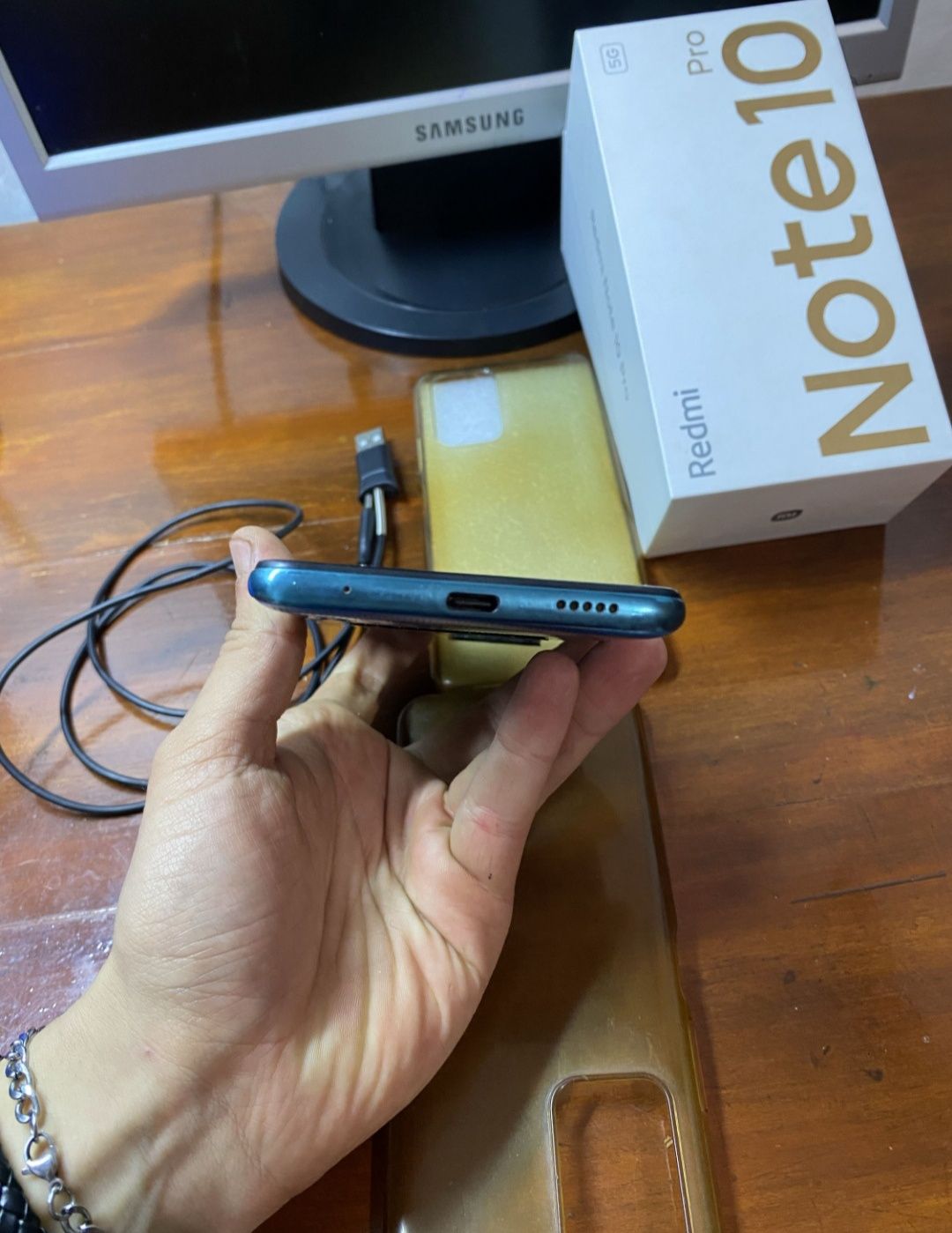 Телефон Redmi Note 10pro 5g 8/256