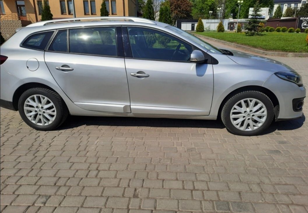Оренда авто можно під таксі OnTaxi Uklon Bolt