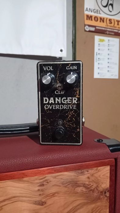 Guitarra electrica e amplificador valvulado  Custom