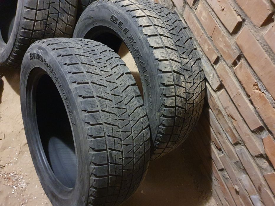Bridgestone blizzak 109r- r18 255/55