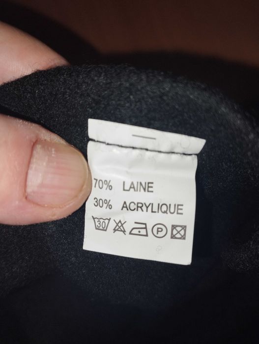 Берет класичний чорний