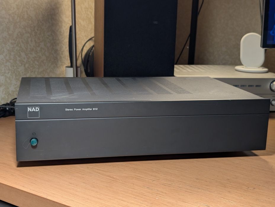 Продам підсилювач NAD 912