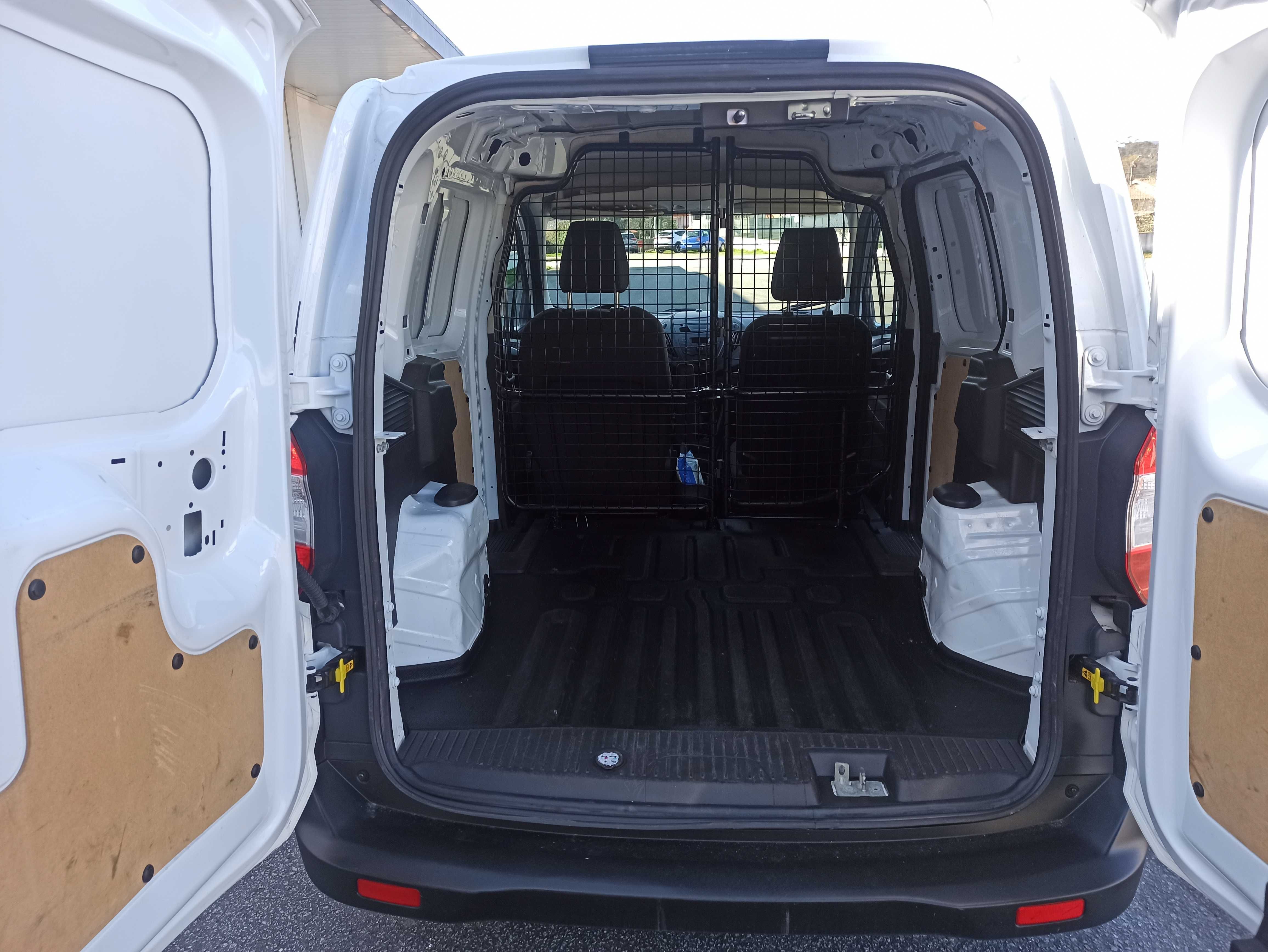 Ford Courier 2018