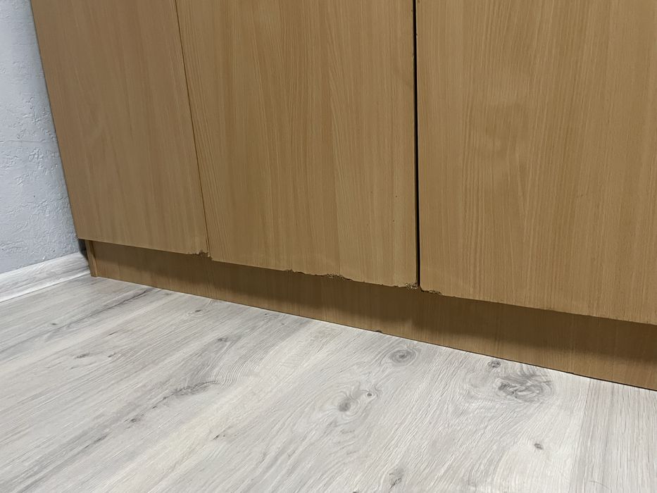 Шафа для одягу з знімним антресоллю