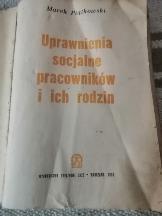 ksiazka uprawnienia socjalne pracownikow i ich rodzin 1969