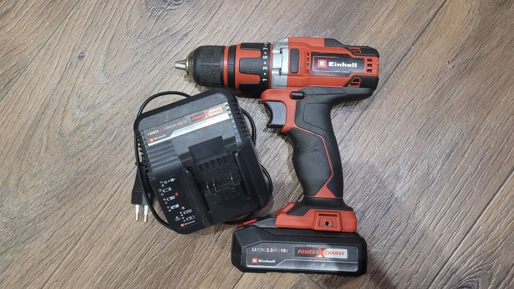 Шуруповерт Einhell комплект