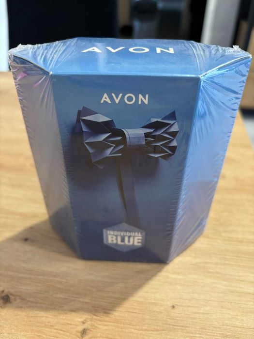 AVON Zestaw upominkowy Individual Blue 100ml