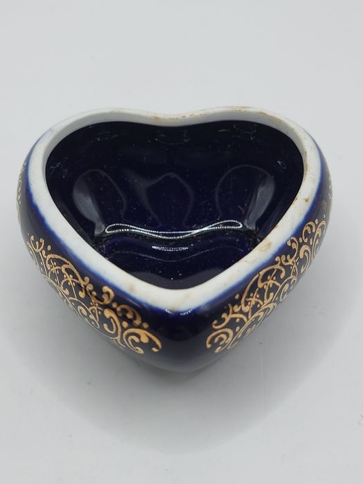 Porcelanowa szkatułka serce Limoges 22 kt złoto