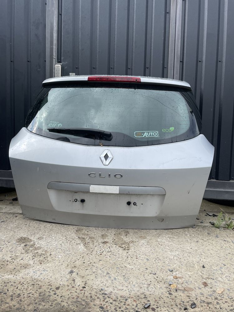 Ляда Кришка Багажніка Кляпа Універсал Рено Кліо Renault Clio 3