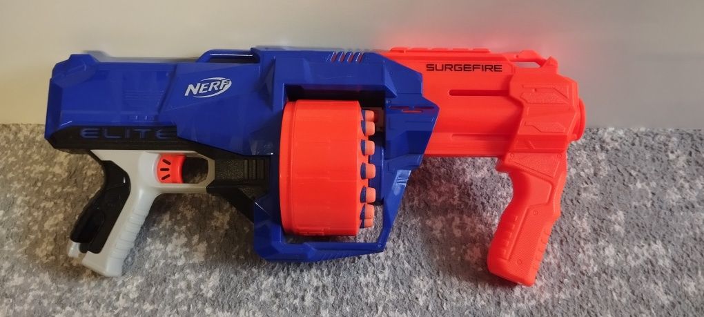 Оригінальний Nerf Surgefire