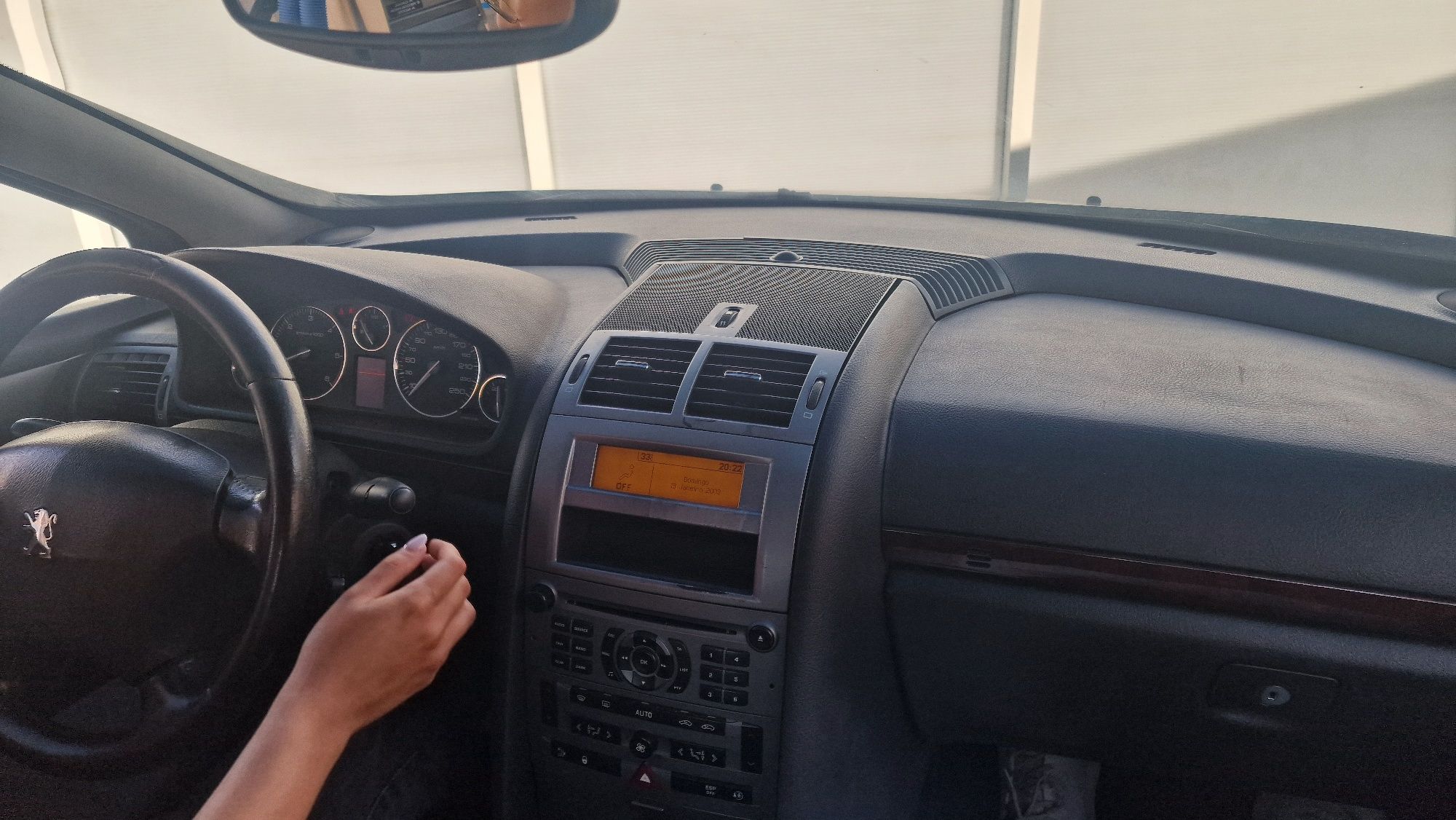 Peugeot 407 1.6 HDi 2004 - Confortável & Econômico - Som JBL