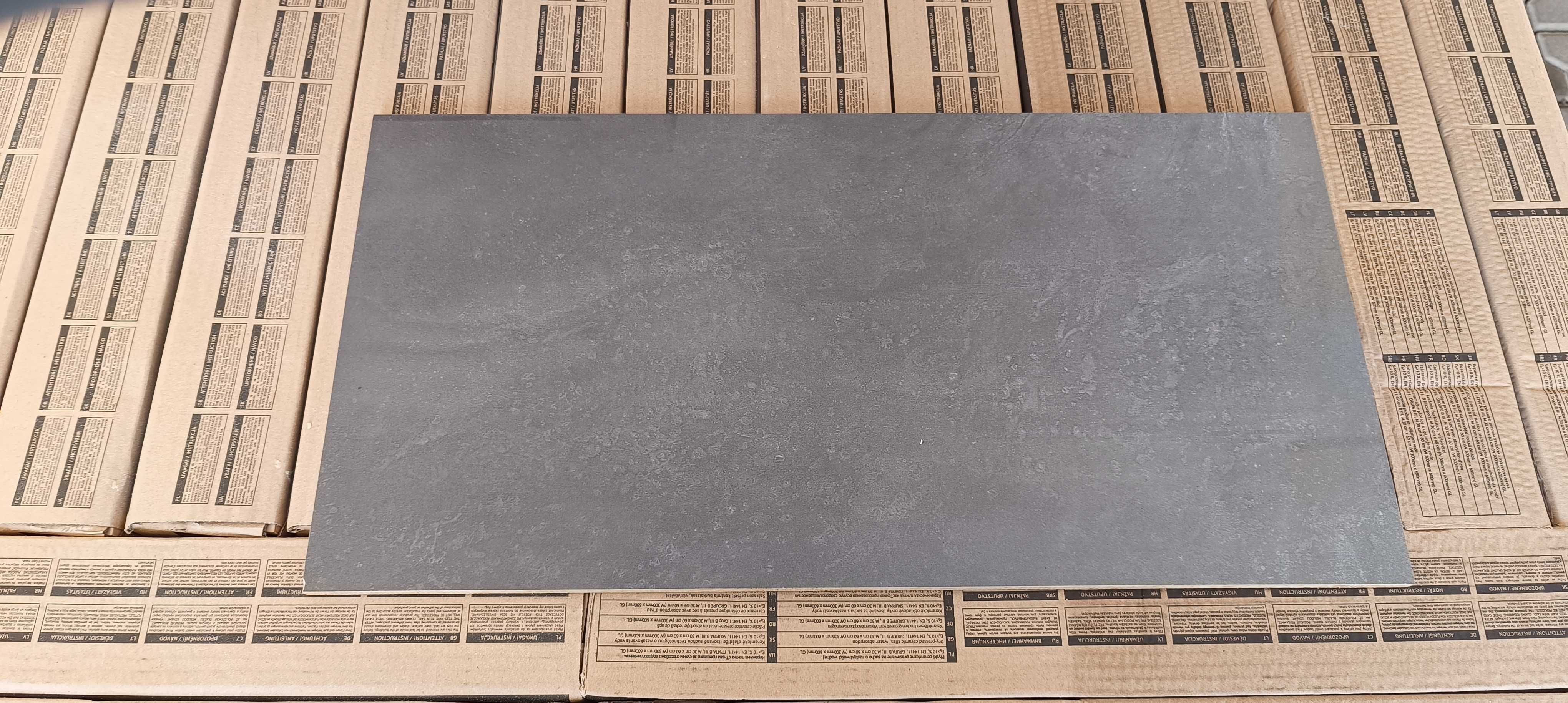 Gres szkliwiony polerowany Aqua Marina ciemno szara 29,7×59,7×9,5 G.1