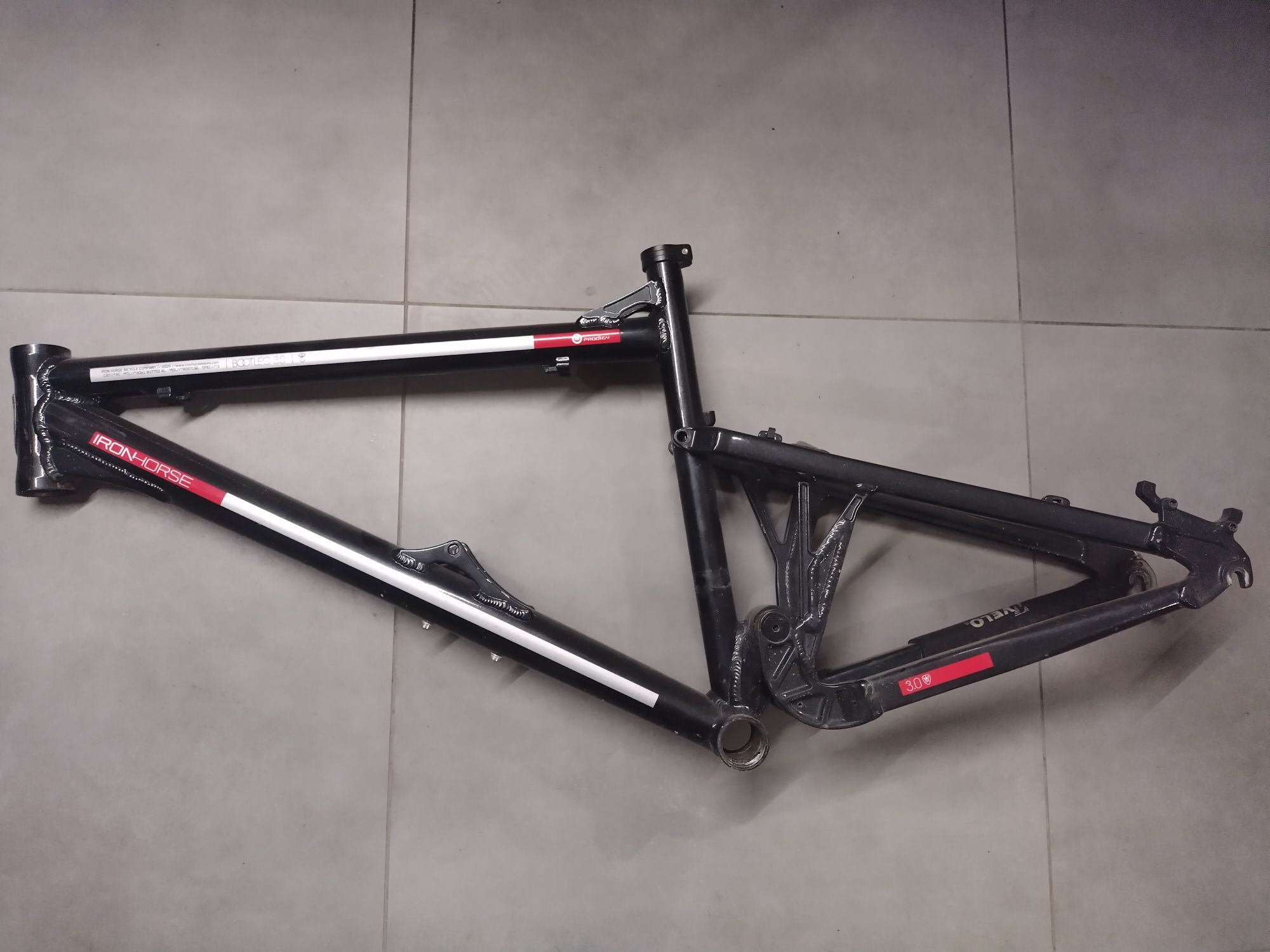 Rama rowerowa Iron Horse Bootleg 3.0 rozm. M koła 26cali