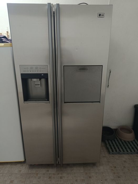 Frigorífico americano