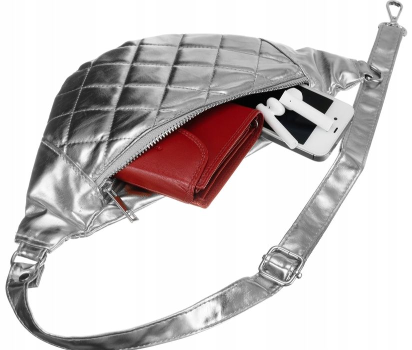 Saszetka nerka biodrowa pikowana regulowanym paskiem biodrówka srebrna