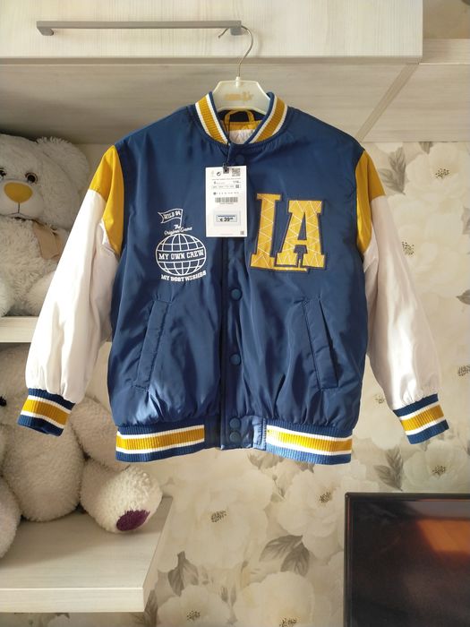 Бомбер куртка курточка 116 см Zara