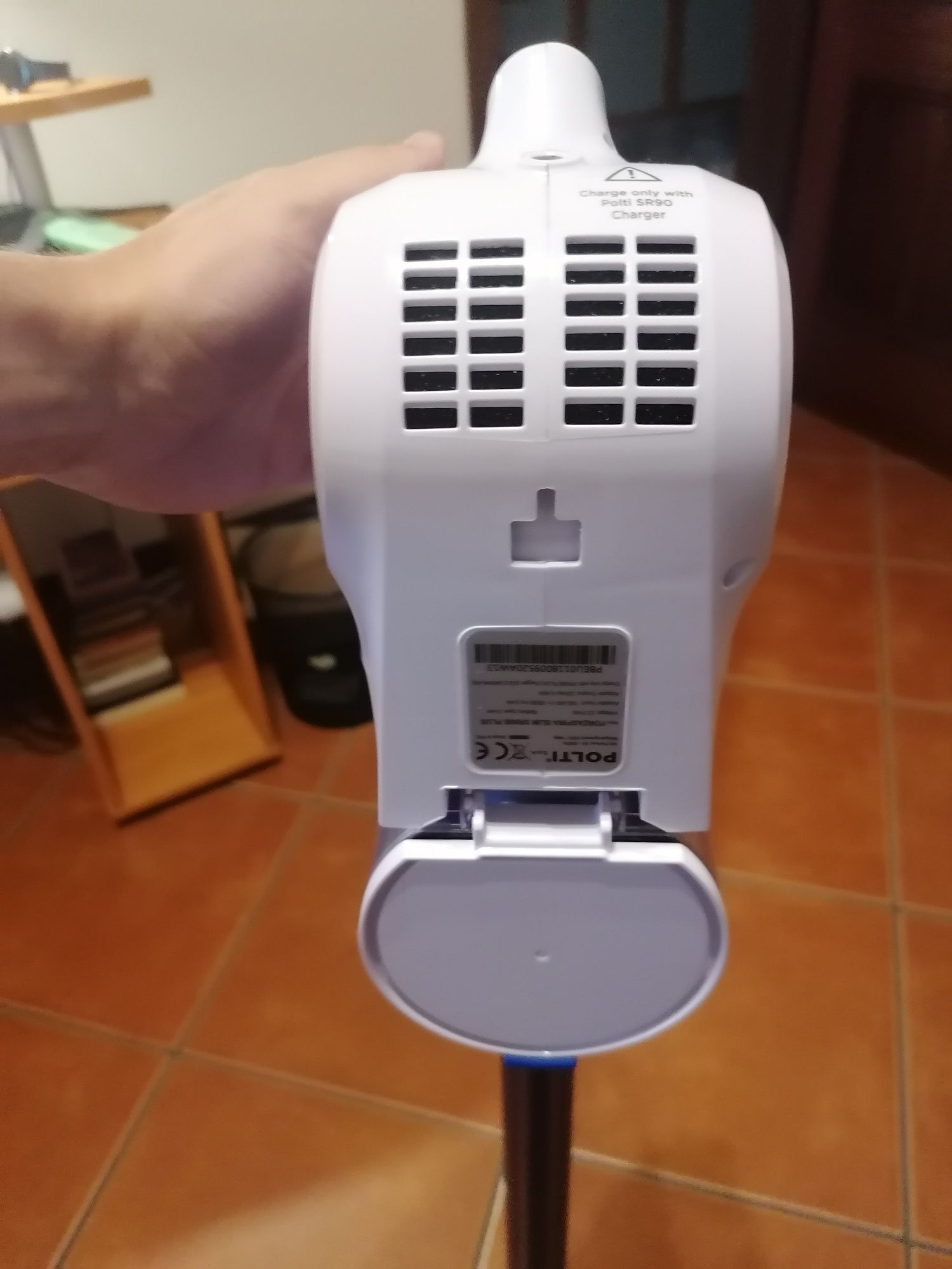 Aspirador Vertical POLTI Slim SR90B Plus Novo