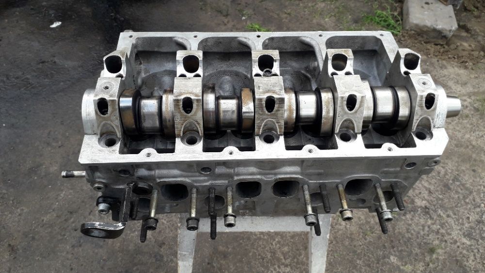 Головка  1.8 ADR AVT AEB AGA блок двс 1.8 2.4 коленвал, VW  B5. AUDI