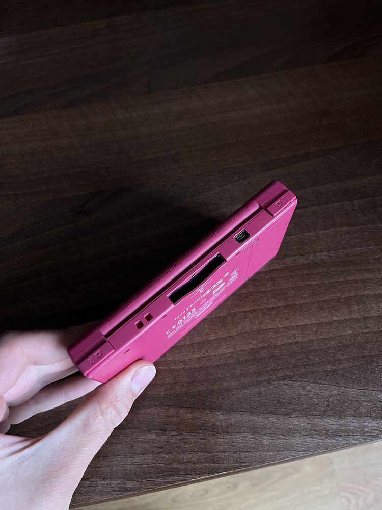 Ігрова консоль Nintendo DSI оригінал