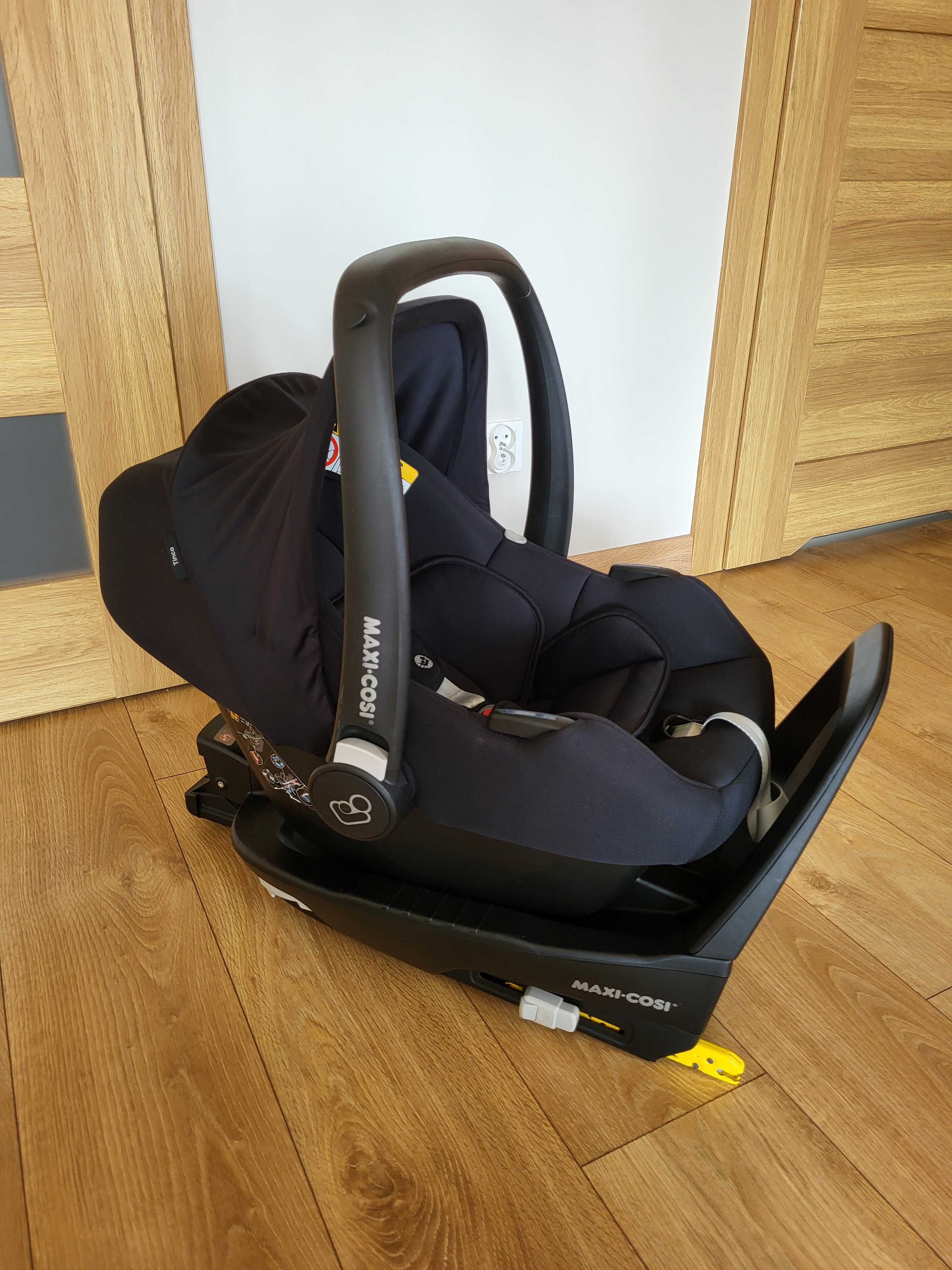 Fotelik Maxi Cosi Tinca wraz z bazą isofix