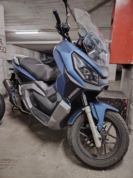 Mitt 125 ADV de 2023 (Garantia 18 meses) Aceitamos retomas