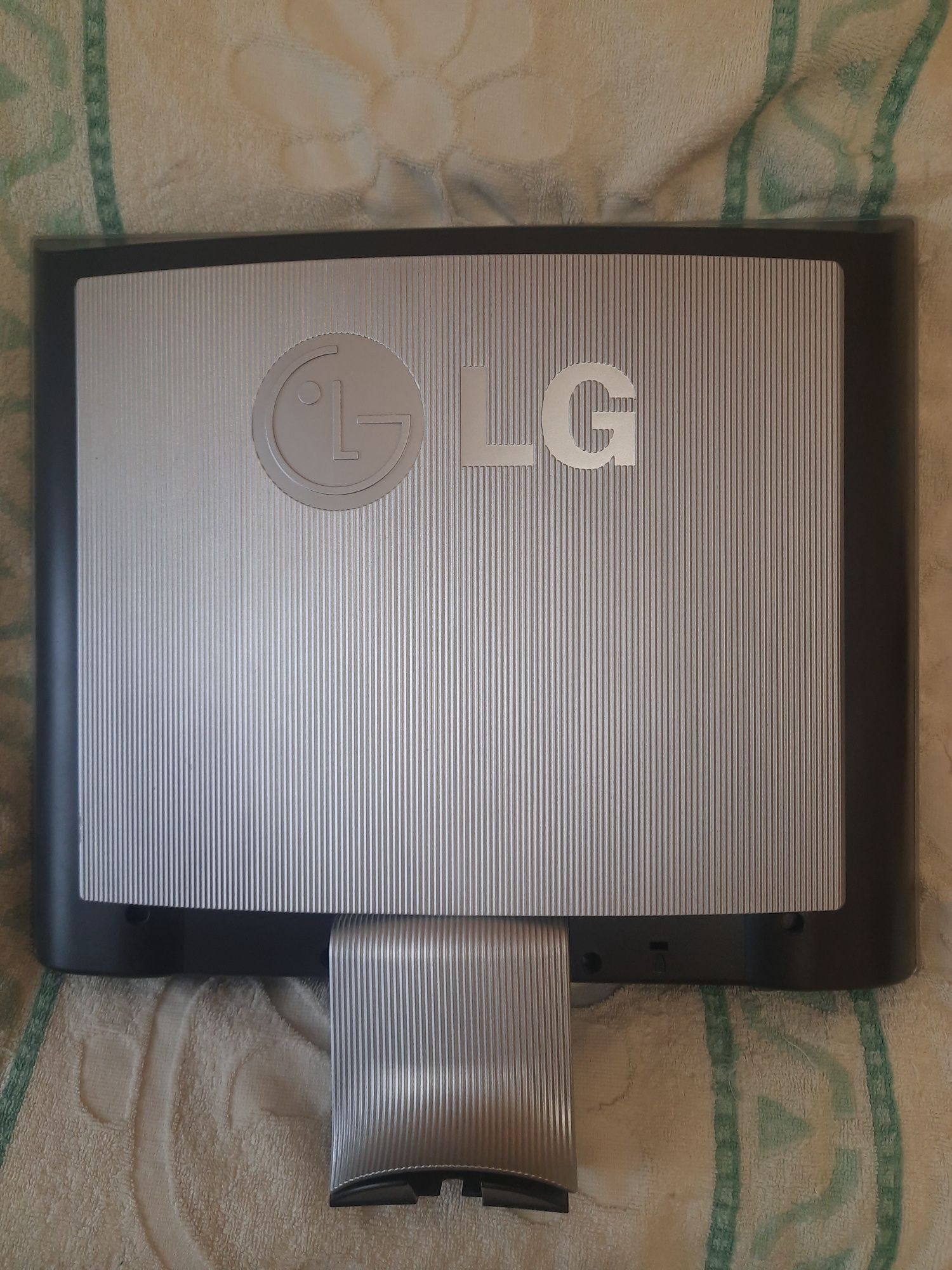 Монитор LG Flatron L1730S (рабочий)