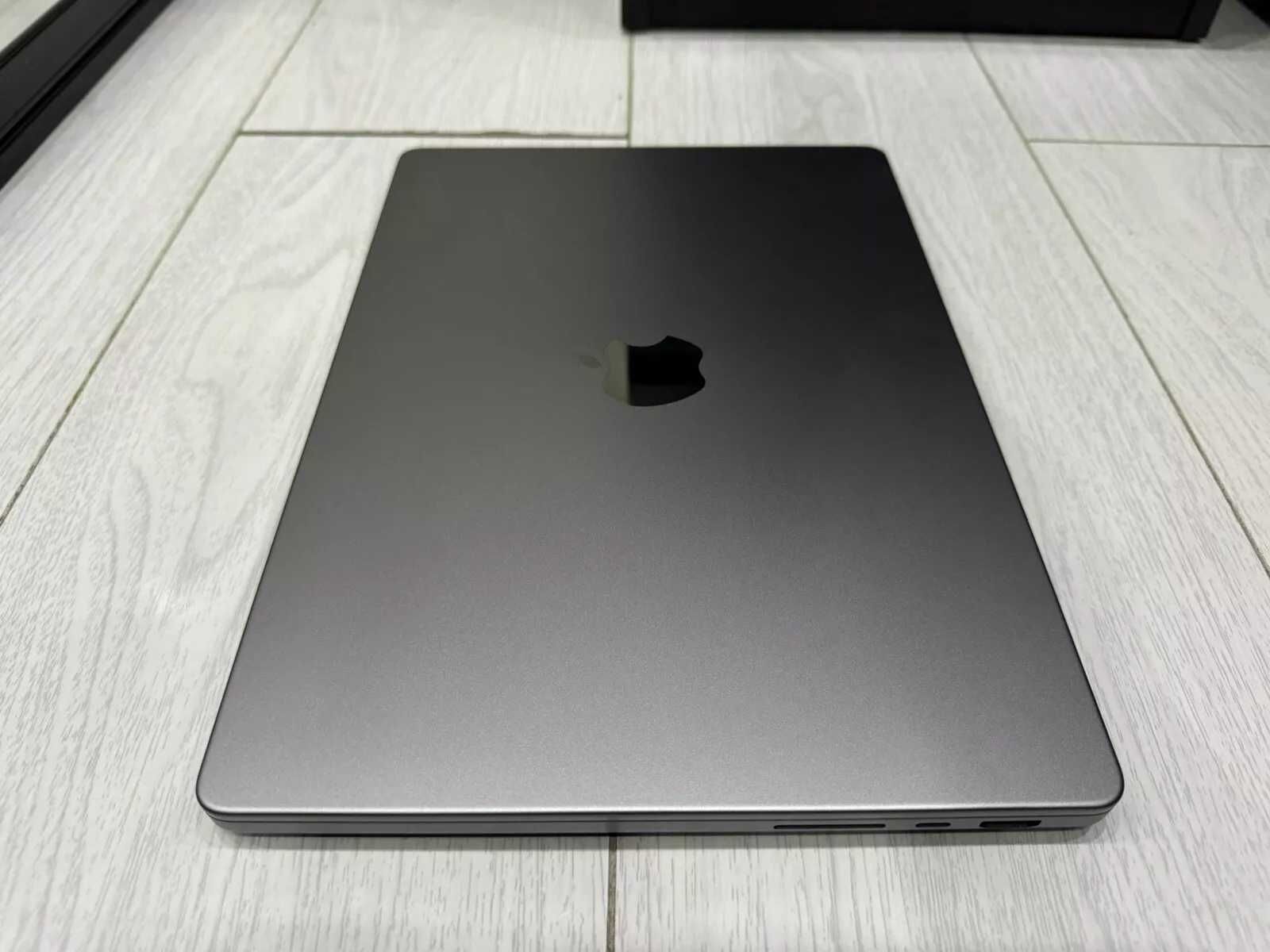 MacBook Pro 14 2023 M2 Pro 16GB RAM 512GB SSD Space MPHE3 Open Box 3ц.