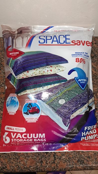 Próżniowe worki na ubrania.