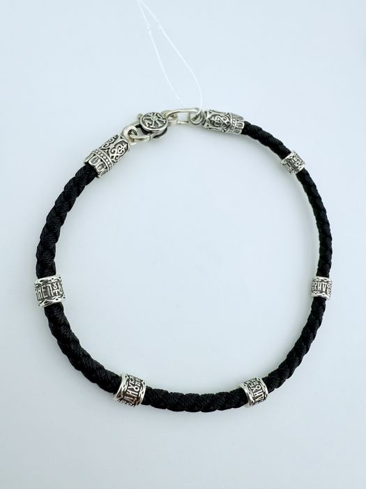 Срібні браслети з шовком