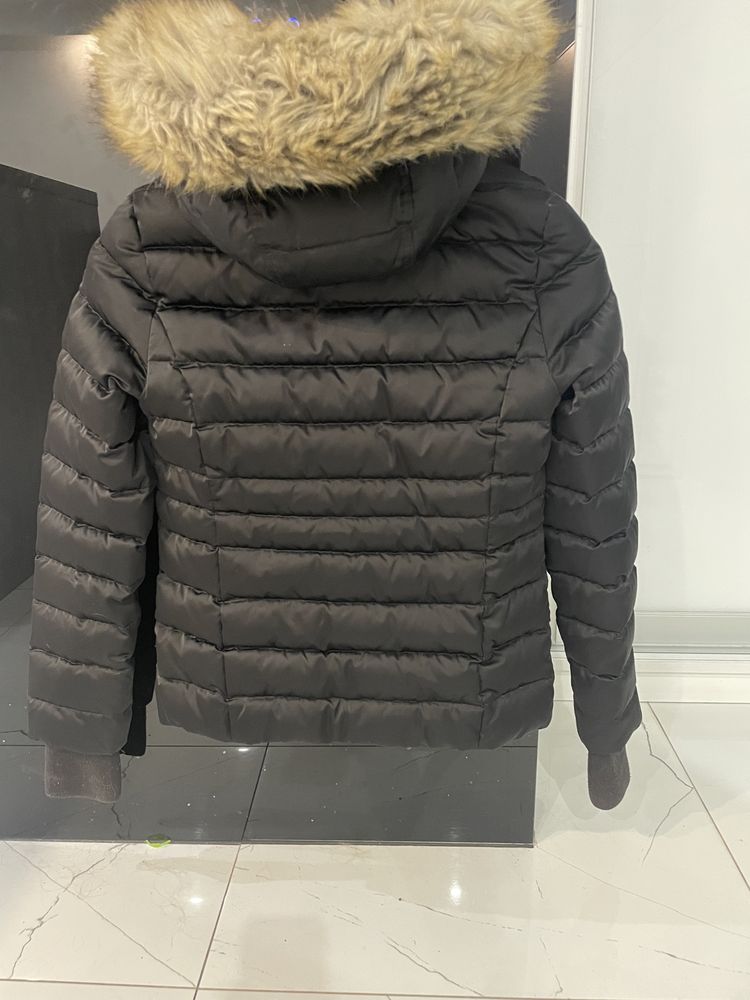Kurtka damska zimowa Calvin Klein rozmiar xs