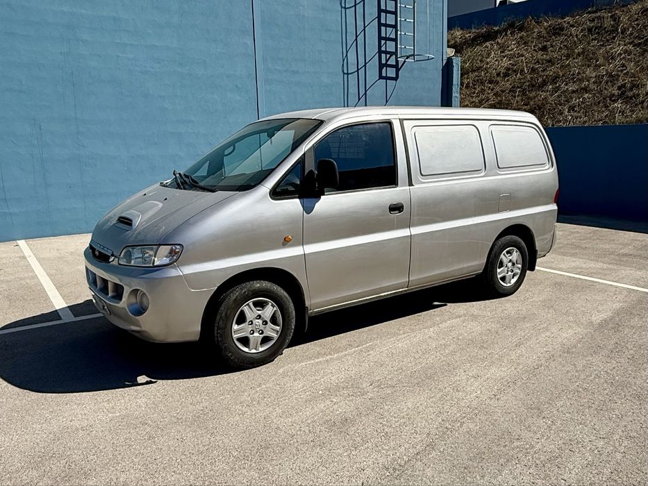 Hyundai H1 2.5CRDI comercial