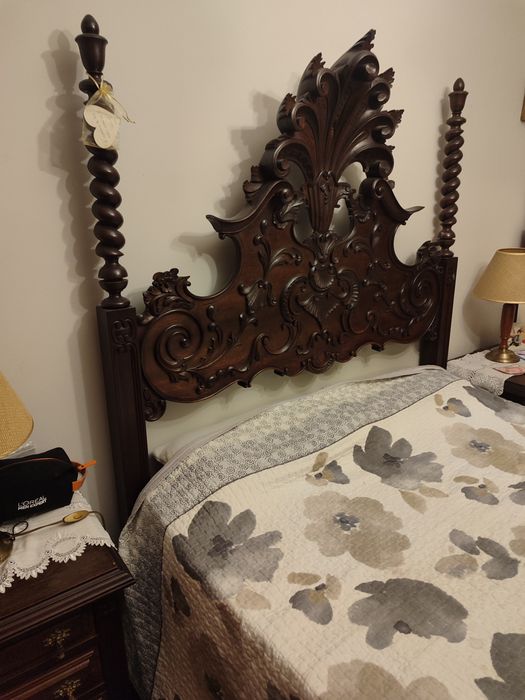 Cama casal vintage