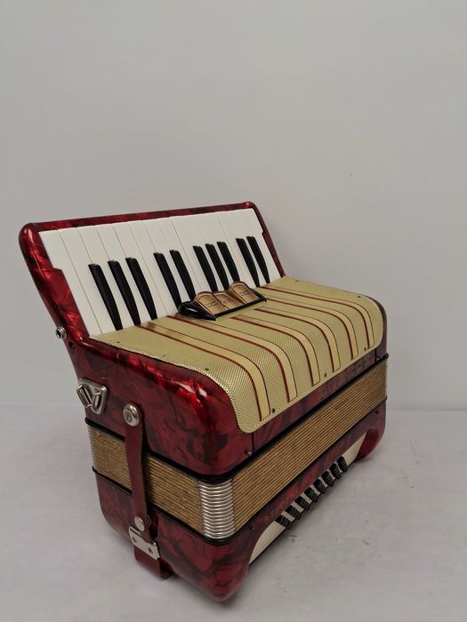 Akordeon Hohner Student IV 40 basów, stan bardzo dobry, zamiana!!!