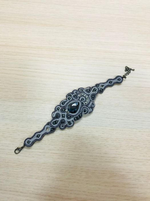 Biżutera Soutache szara sutasz używana