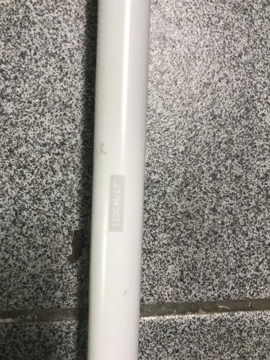 Bastão branco decathlon novo