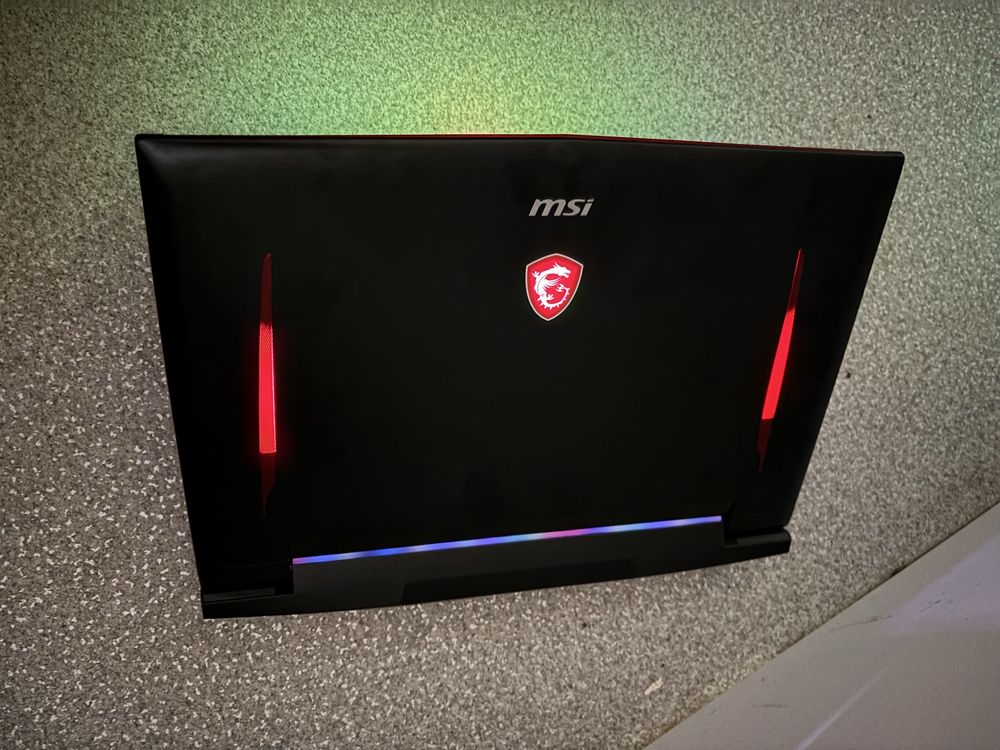 MSI TITAN Intel® Core™ i7 32GB RAM M2 512GB+1TB 17,3 120Hz GTX1080 8GB