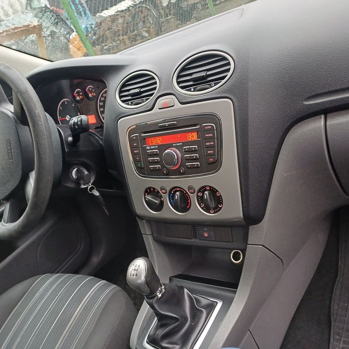 Ford Focus mk2 lift 1.6tdci klima alu  elektryka salon pl