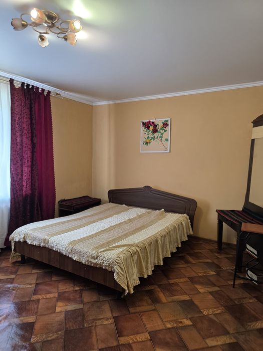 Здаю будинок мікрорайон Варварівка окремий двір гараж